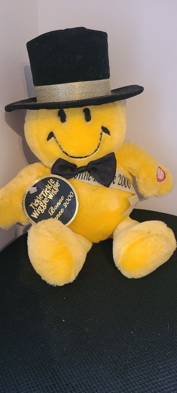 Peluche parlante vintage Millennium Tickle Wiggle Bienvenue en l'an 2000