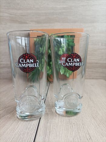 Lot 2 verres clan Campbell 