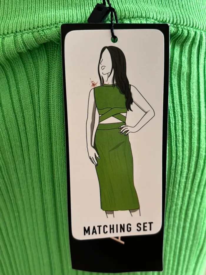 Ensemble côtelé vert vif crop top asymétrique + jupe longue – tendance Y2K - photo numéro 7