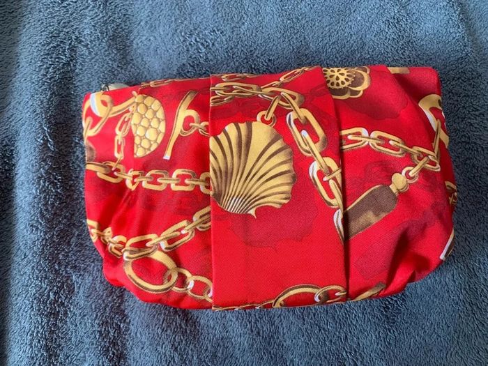 Trousse Estée Lauder rouge & or - photo numéro 3