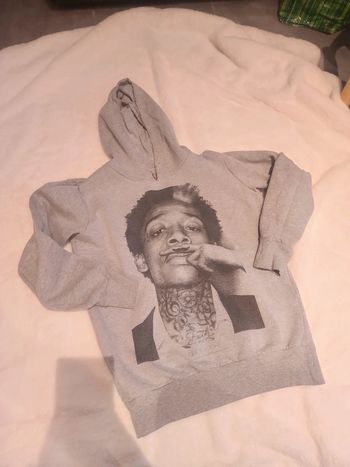 Sweat à capuche wizz Khalifa taille xs