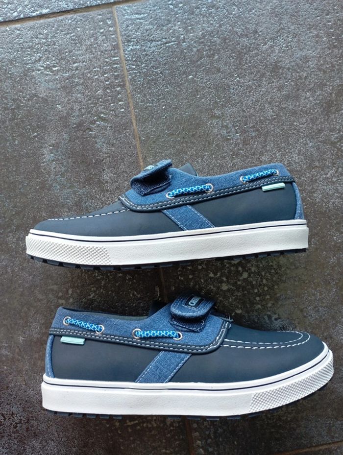 Chaussures neuves p.24 - photo numéro 2