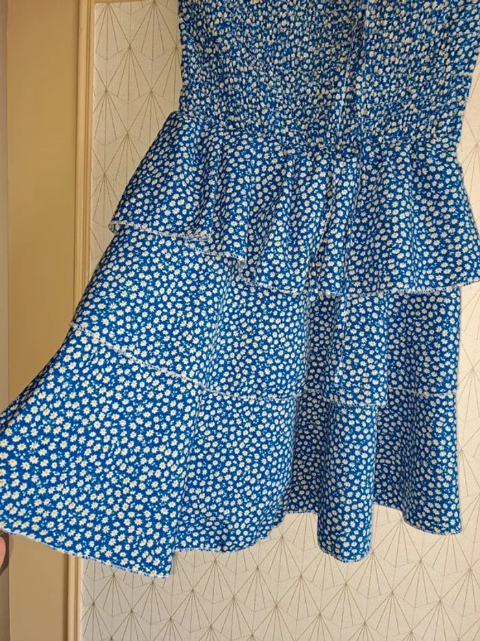 Robe à volants fluide H&m 36/38 étiquette coupée comme neuve - photo numéro 5