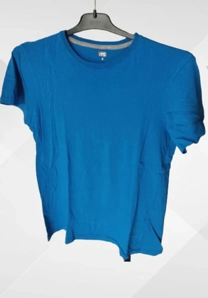 T-shirt bleu
