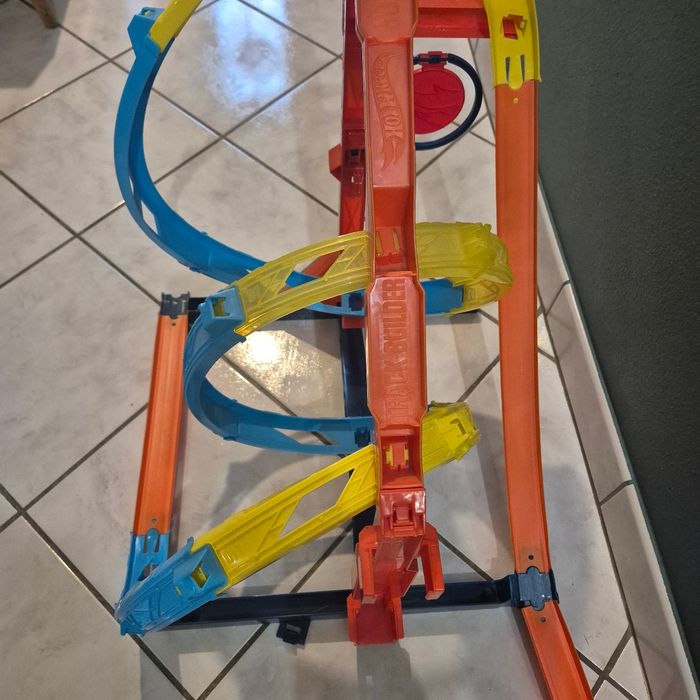 Hot Wheels Spirale Infernale - photo numéro 4