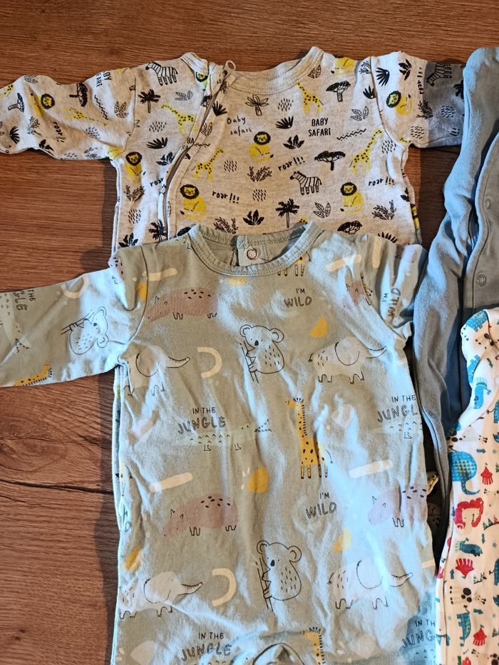 Lot pyjamas garçons 3 mois - photo numéro 4