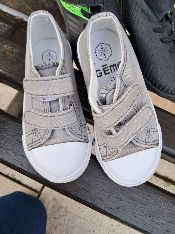 Lot de baskets divers enfant garçon taille 25 excellent état - photo numéro 4