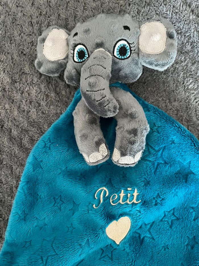 Doudou éléphant fait main neuf - photo numéro 5