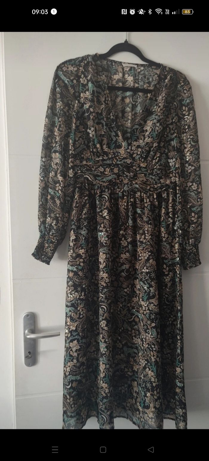 Robe mi longue avec manches - photo numéro 1