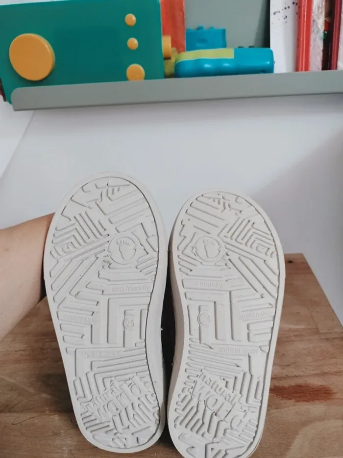 Chaussures neuves - photo numéro 3