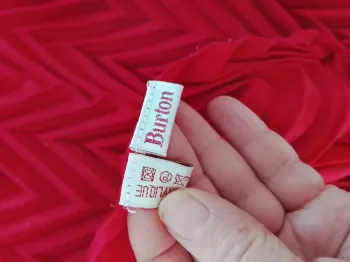 Echarpe rouge burton