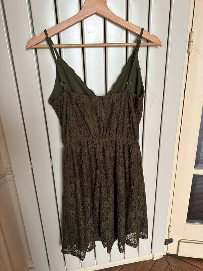 Robe d’été à bretelles en dentelle vintage kaki S/M - photo numéro 3