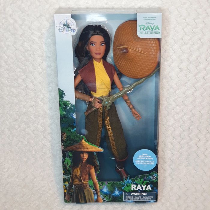 Poupée Raya and the last dragon disney store dlp disneyland paris