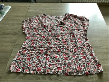 TEE shirt