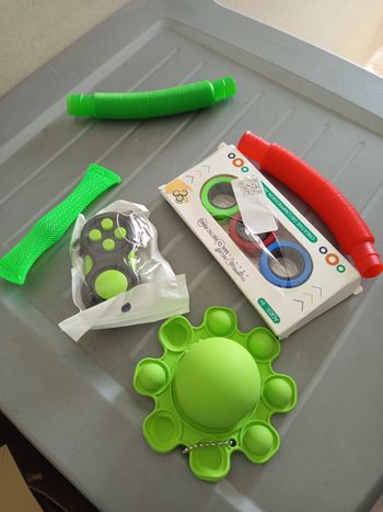Lot de fidget neuf 