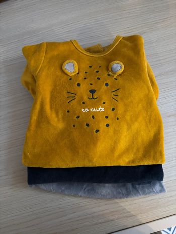 Lot de 3 pyjamas en velours Kiabi taille 3 mois