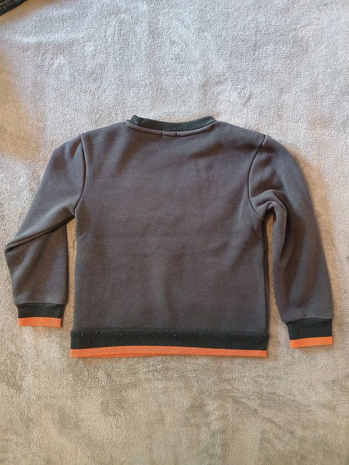 Sweat 8 ans - photo numéro 2