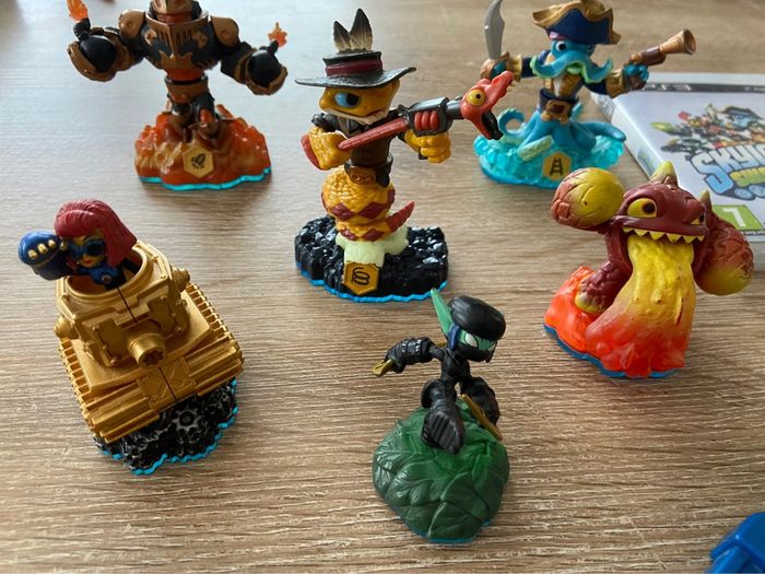 Lot de 6 figurines skylanders swap force + jeu ps3 - photo numéro 2