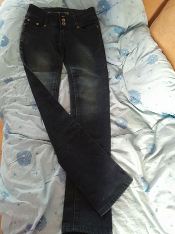 Jean femme Denim  taille 36 avec rehausse pour boucle ceinture neuf.