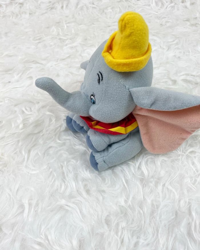 Petite Peluche Vintage Dumbo Disney (officiel) - photo numéro 4