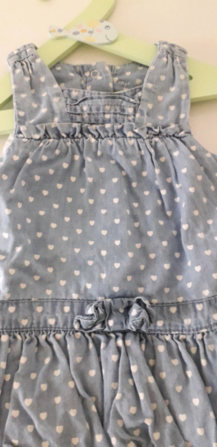 Robe 1 mois TBE - photo numéro 9