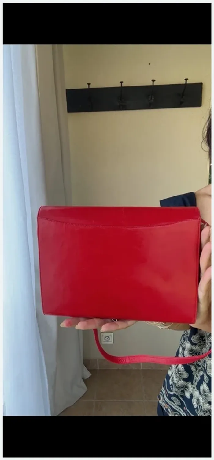 Sac Bally cuir rouge très bon état - photo numéro 7