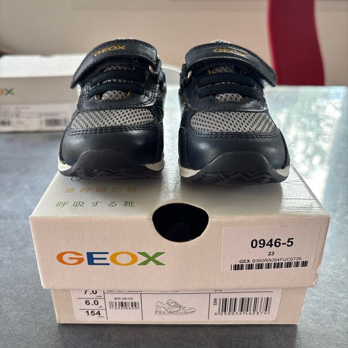 Baskets Geox neuves taille 23 - photo numéro 3