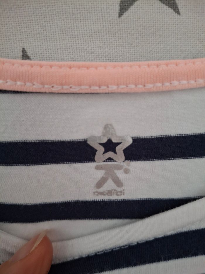 Tee-shirt rayé blanc et bleu marine avec un cœur rose 12 ans Okaïdi 
Très bon état ni trous ni tache - photo numéro 6