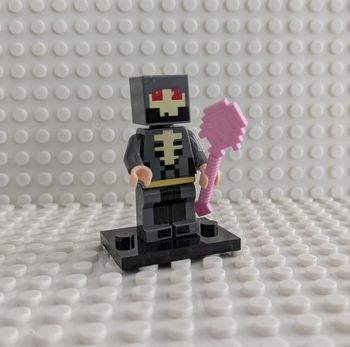 Figurine Minecraft : Roi démon avec sceptre rose, style lego