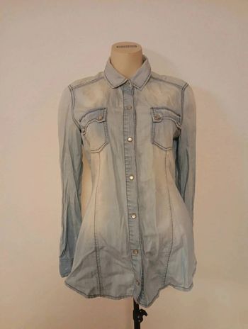Chemise en jeans bleu clair 