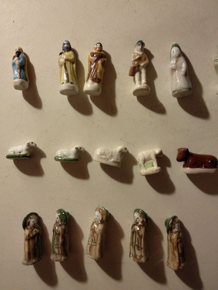 24 fèves Crèche - photo numéro 2