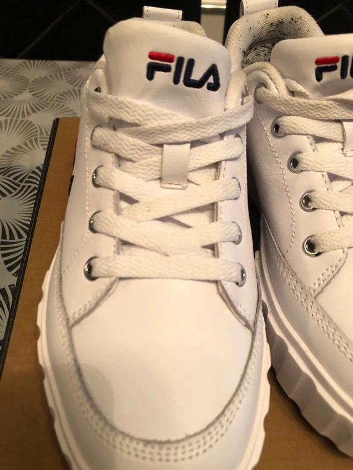 basket fila blanche plateforme sandblast sneakers - photo numéro 13