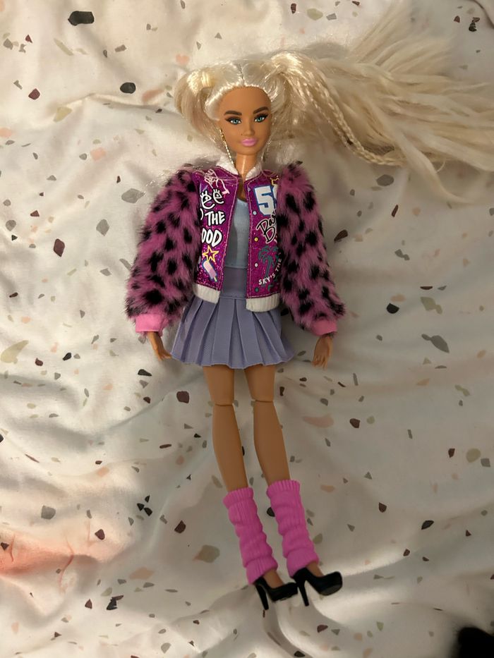 Lot de barbies extra - photo numéro 3