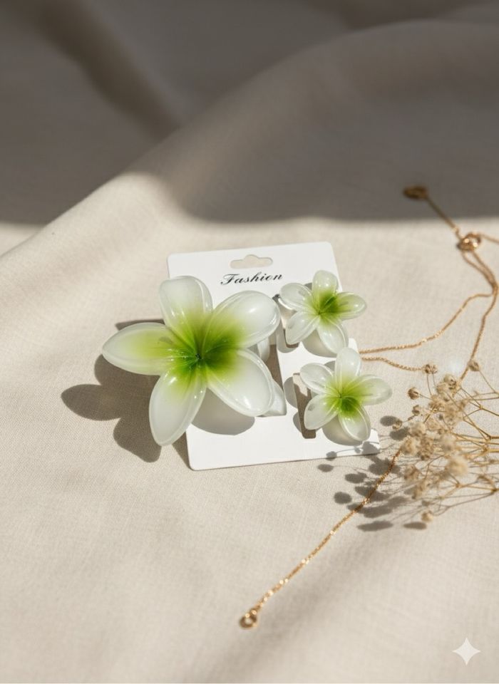 NOUVEAU ! Set Bijoux Fleur Plumeria - Rose Fuchsia & Blanc — Pince + 2 Boucles d'oreilles en Résine/Acrylique Brillante Idéal pour Soirées d'été et Festivals - photo numéro 2