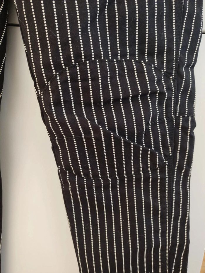 Pantalon g-star noir rayures petits points blancs plissé genoux taille 26/32 - photo numéro 5