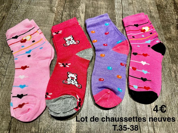 Lot de 4 paires de chaussettes T.35-38