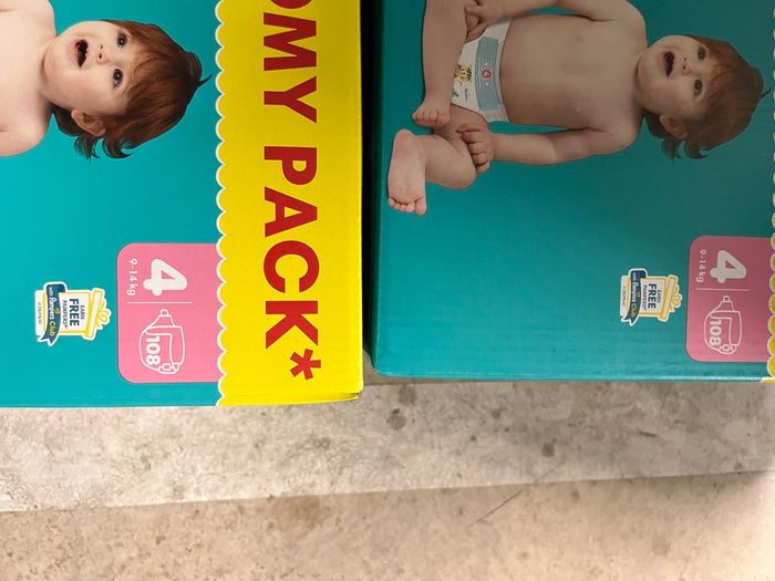 2 cartons couches t4 Pampers neuf - photo numéro 2