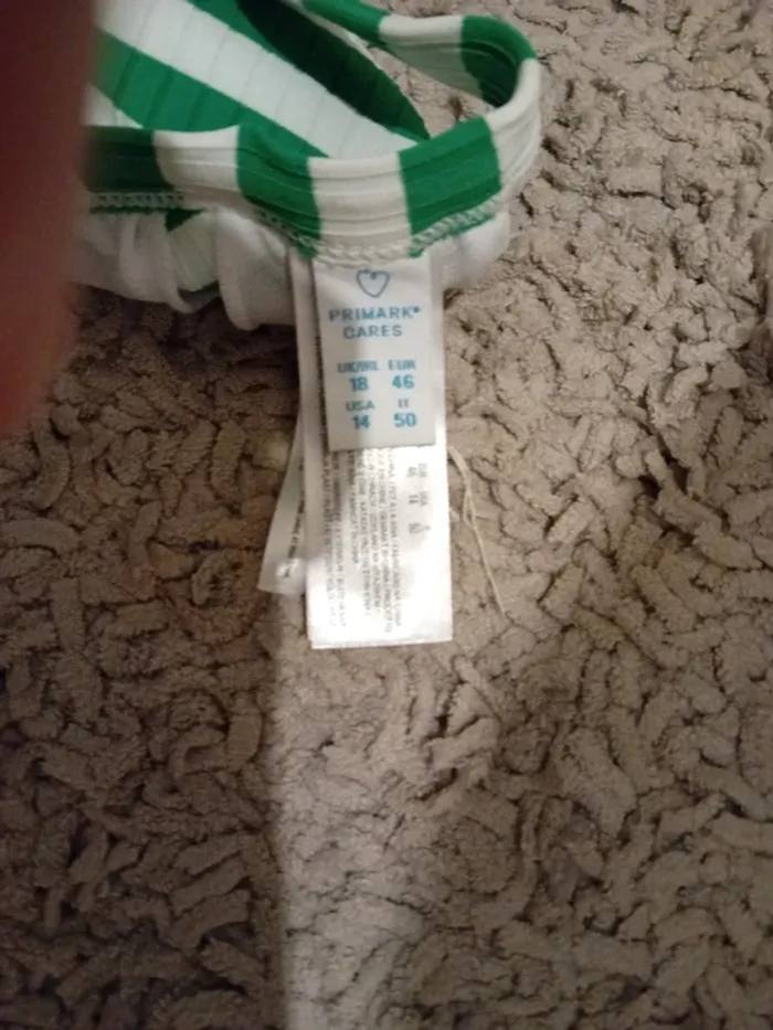 Haut de maillot de bain taille 46 - photo numéro 3