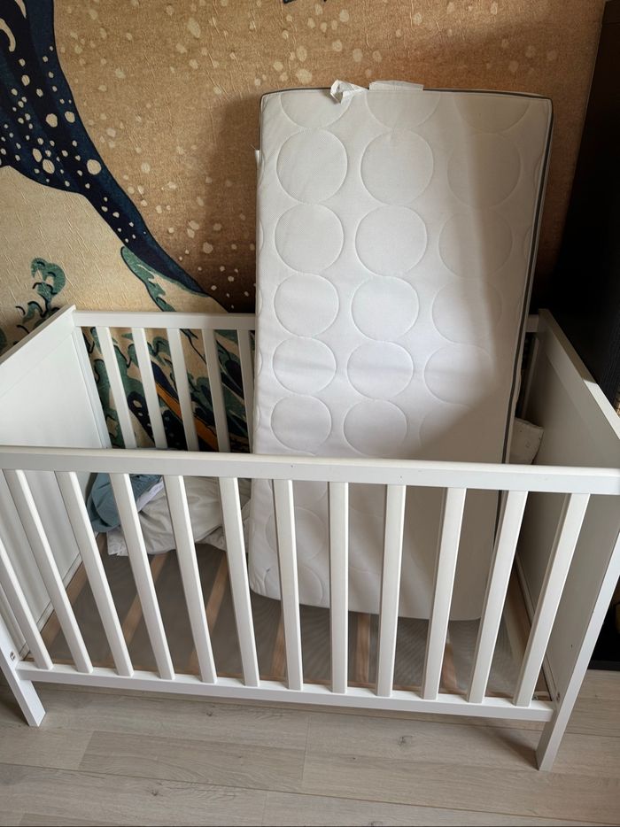 Berceau + Matelas IKEA - photo numéro 2