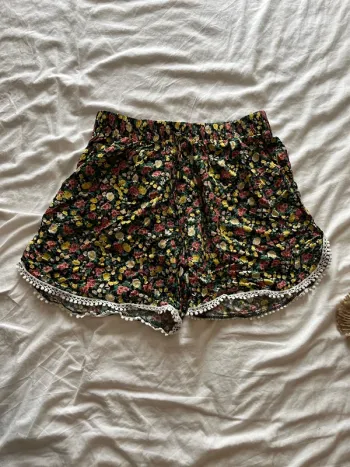 Short neuf