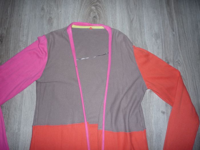 GILET LONG ORANGE / ROSE ET GRIS "MISS CAPTAIN" - TAILLE 2 - n°03 - photo numéro 2