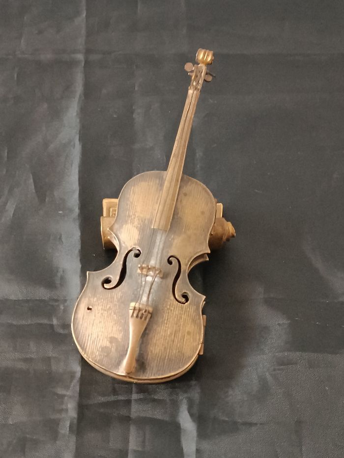 Ancienne boite violon bronze