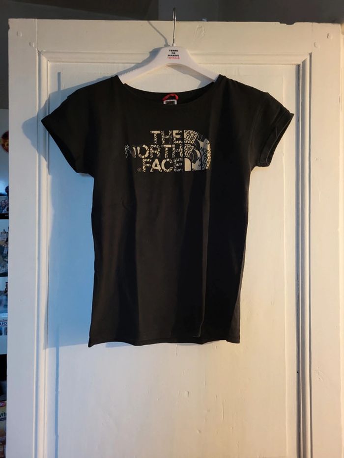 t shirt thé north face