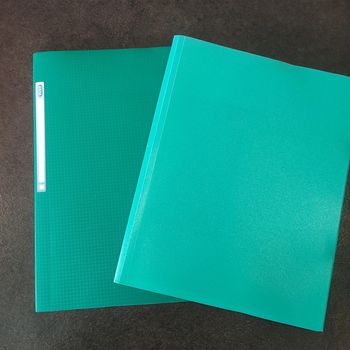 Pochettes vertes en polypropylène