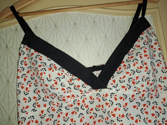 Joli débardeur femme comme neuf L/XL - photo numéro 5