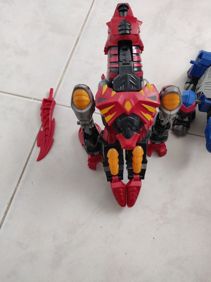 Dinosaures/dragons transformers - photo numéro 4