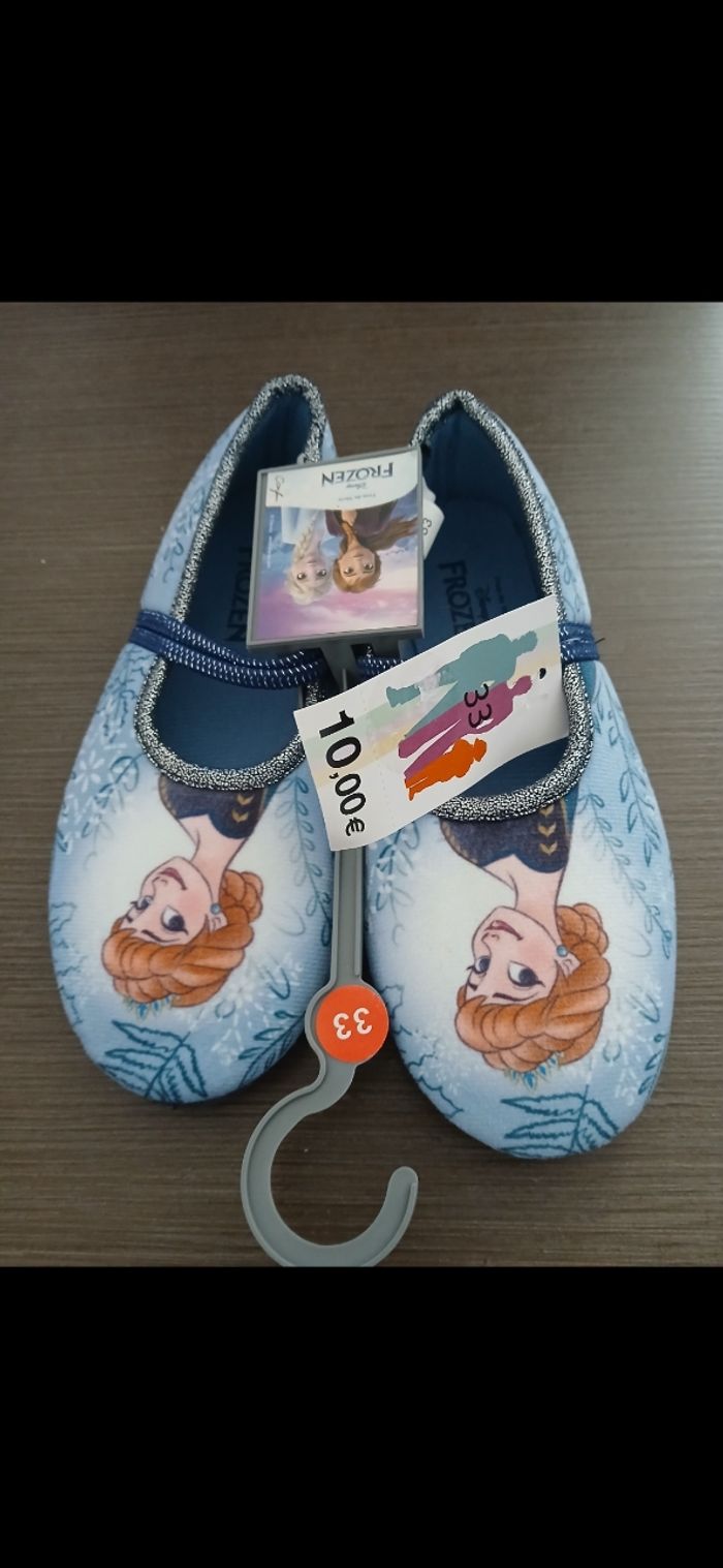 Chaussons fille Anna disney 33