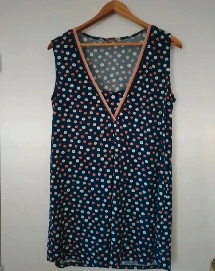 🎈Tunique femme Formul modèle bouton sans manche taille 4 🎈