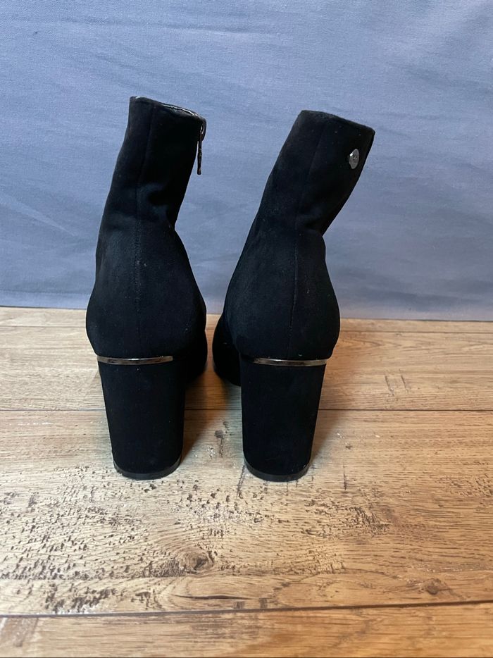 Bottines noires neuves - photo numéro 3