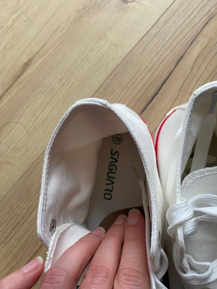 Chaussure en toiles - photo numéro 3